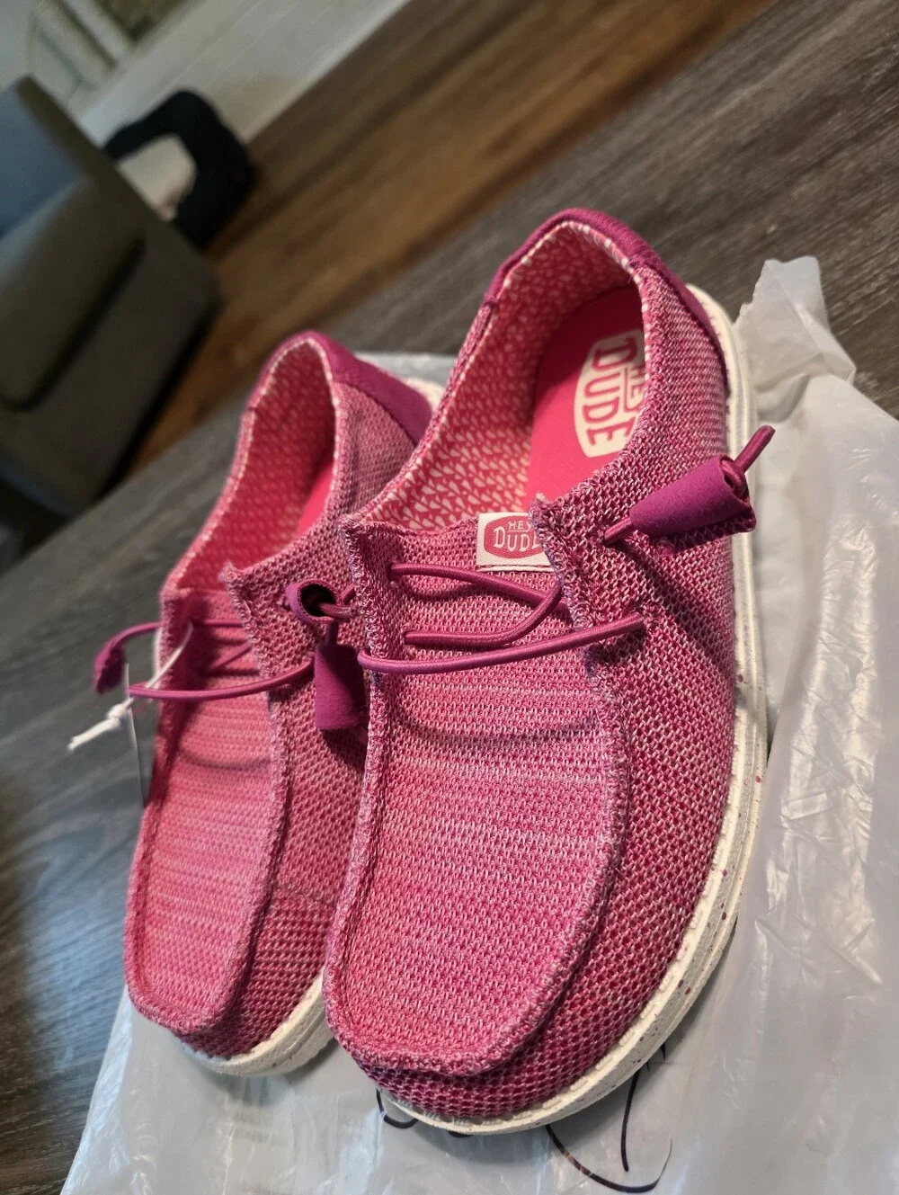 Hey Dude Wendy Stretch Sox Fucia Pink Knit Slip-On Sneakers